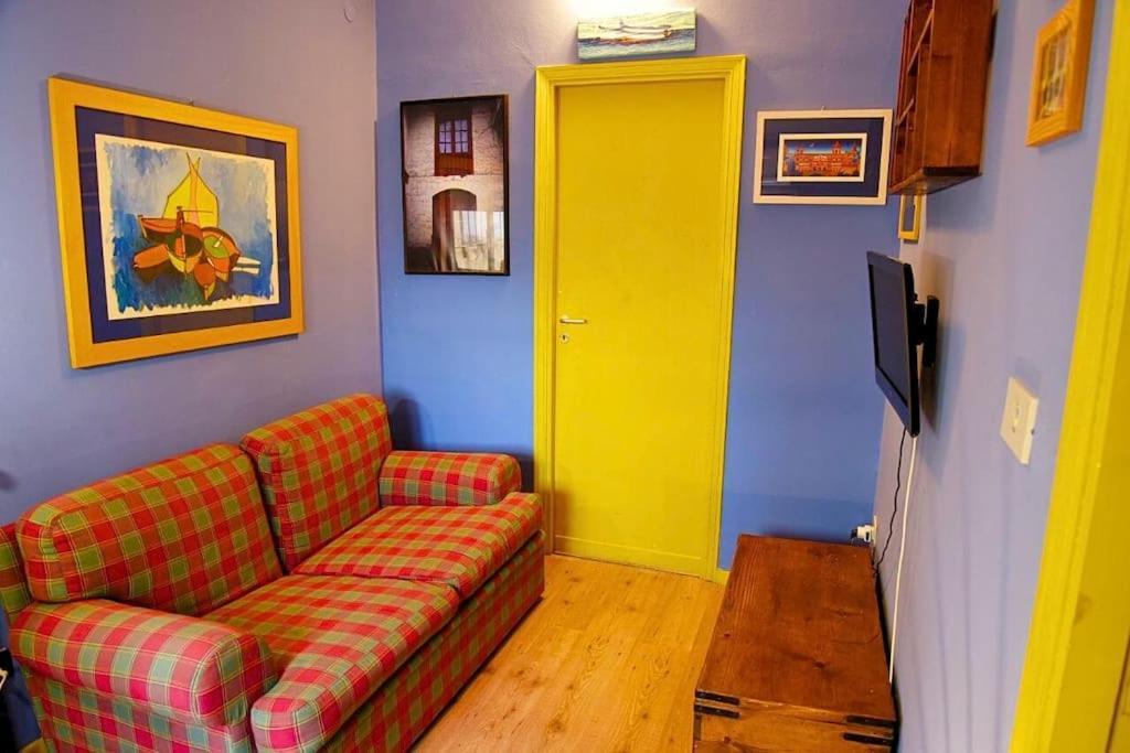 Apartamento La Mansarda Di Gabriella Al Politeama