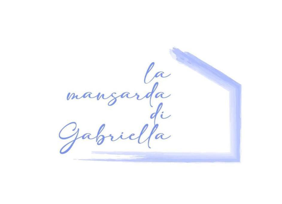 Appartamento La Mansarda Di Gabriella Al Politeama